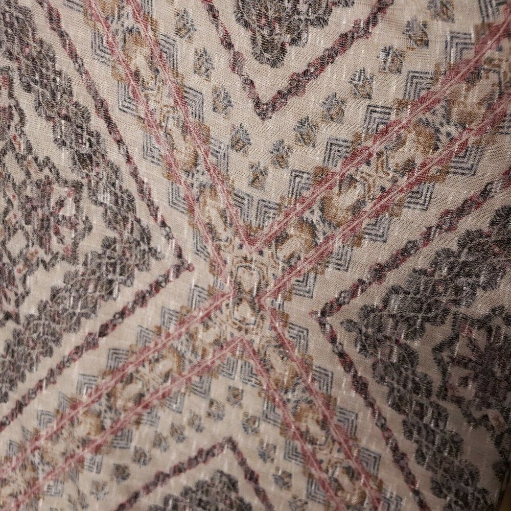 Signature Studio Aztec Print Ponch Style Top - Picture 3 of 5